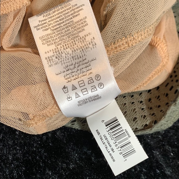 Women's NEW BCBG MAXAZRIA HANNE GEOMETRIC LACE PEPLUM TOP Dusty Olive Medium - Picture 10 of 14